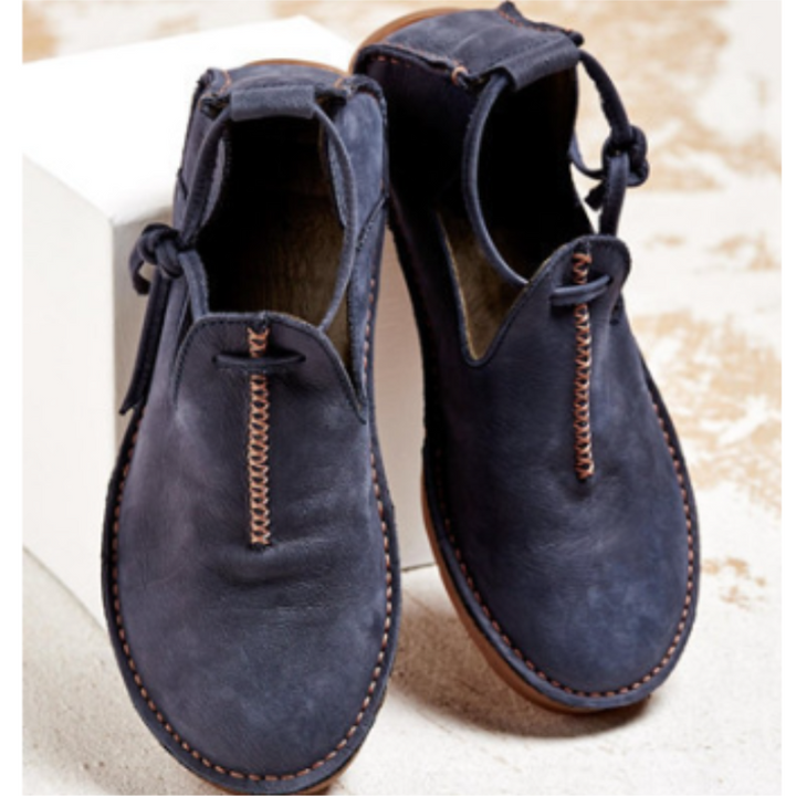 Women's Athena autumn shoes, modern design for all-day comfort. Versatile for office or casual wear.