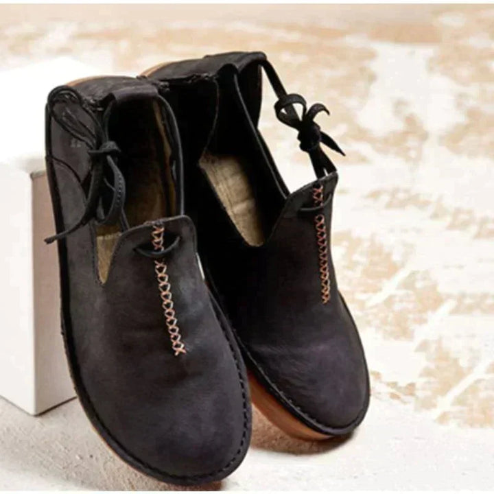 Versatile Women's Athena autumn shoes with modern design, offering classic style & all-day comfort.