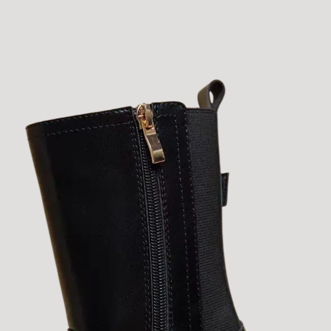 Comfortable women's mid-calf boots with a chunky sole, black and perfect for spring.