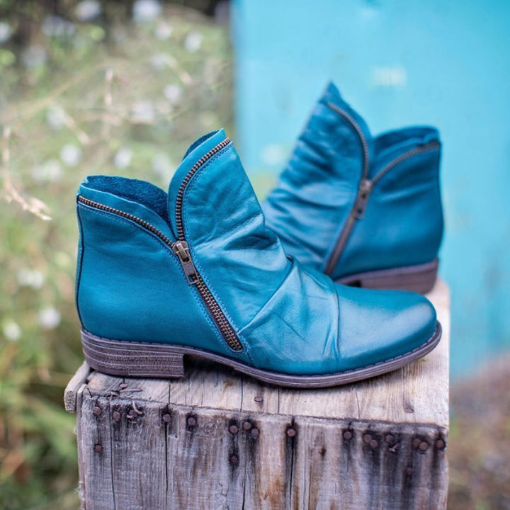 Autumn-ready women's leather ankle boots, combining style and comfort for everyday wear.