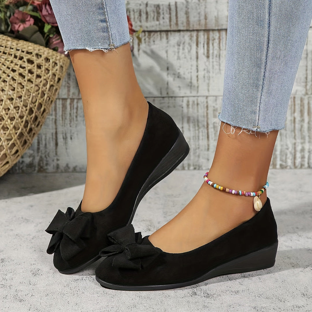 Stylish gray orthopedic slip-on flats for women, daily comfort footwear.