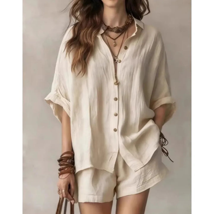 Versatile women's breathable casual lounge set. Two-piece comfortable shorts & top for summer apparel.