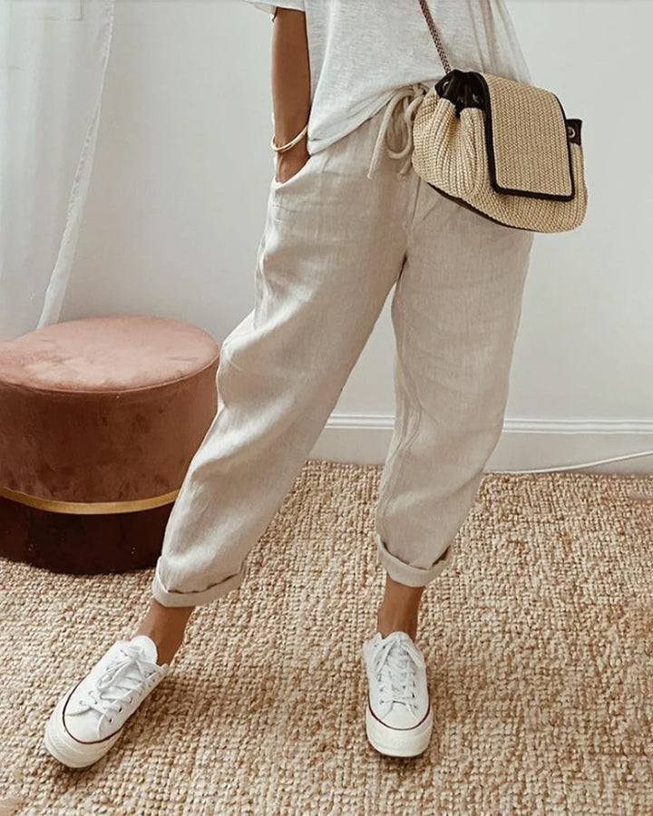 Versatile women's comfort pants, perfect for casual wear or chic work outfits. Breathable, full length.