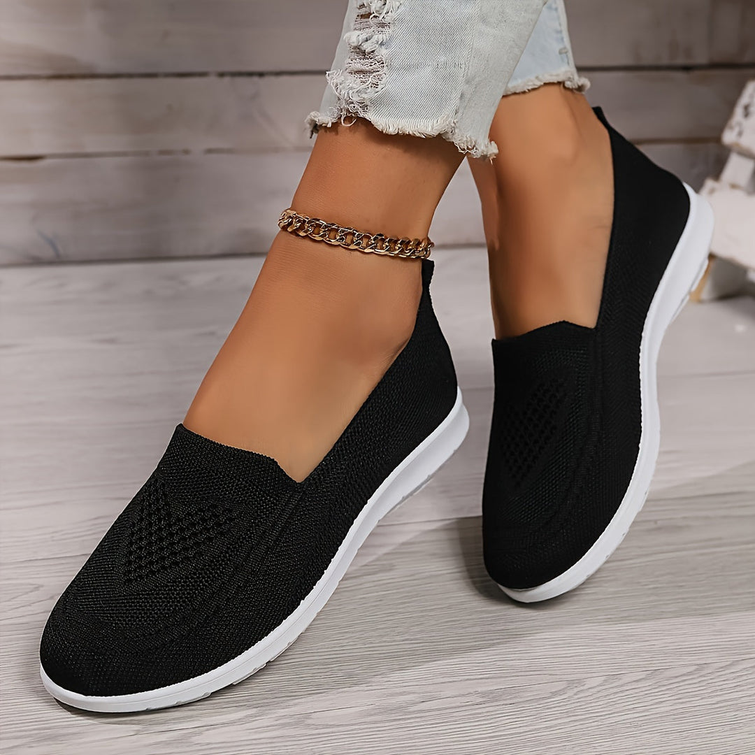 Comfortable women's flatform slip-on shoes, breathable design for versatile everyday fashion.