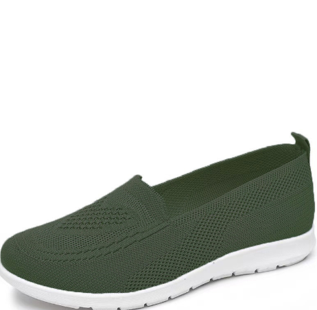Casual women's slip-on flatform loafers, breathable & versatile for everyday comfort footwear.