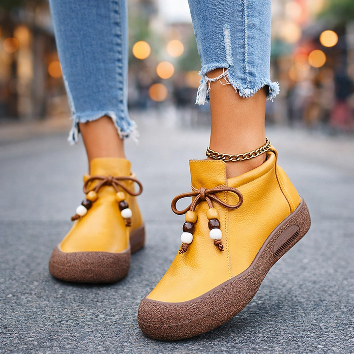 Stylish women's black leather ankle boots, durable and casual, perfect for everyday wear and fall outfits.