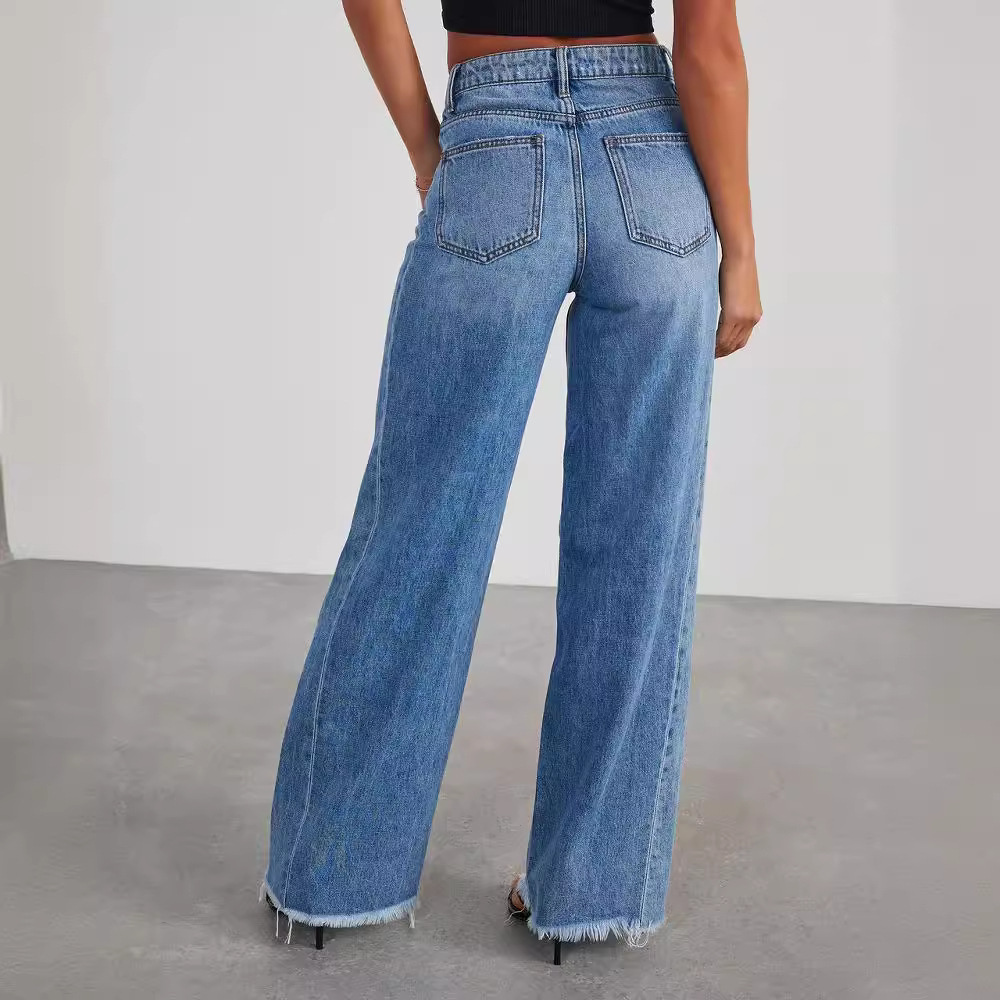Fashionable women's blue denim wide-leg jeans with a high-waisted design, ideal for a casual look.