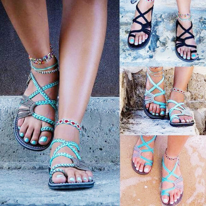 Comfortable women's beach sandals featuring an eye-catching palm leaf design, versatile and trendy.