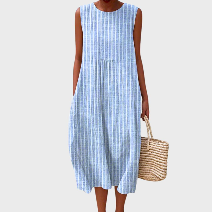 Versatile women's plaid sleeveless midi dress with a comfortable tiered design for casual summer fashion.