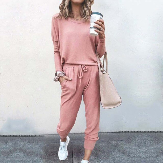 Women's casual two-piece loungewear set in a comfortable, soft fabric, perfect for relaxation.