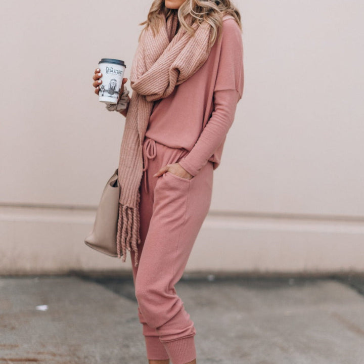 Soft grey casual two-piece loungewear set for women, ideal for comfortable home wear.