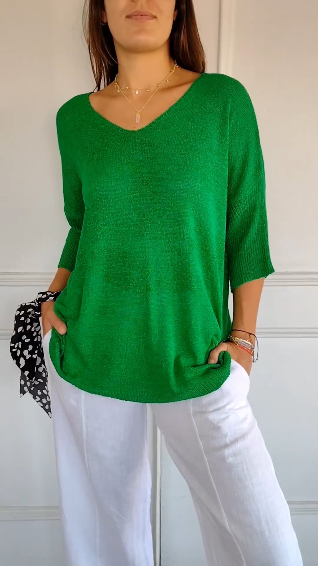 Trendy women's V-neck loose-fit pullover top, perfect casual apparel for versatile comfort.