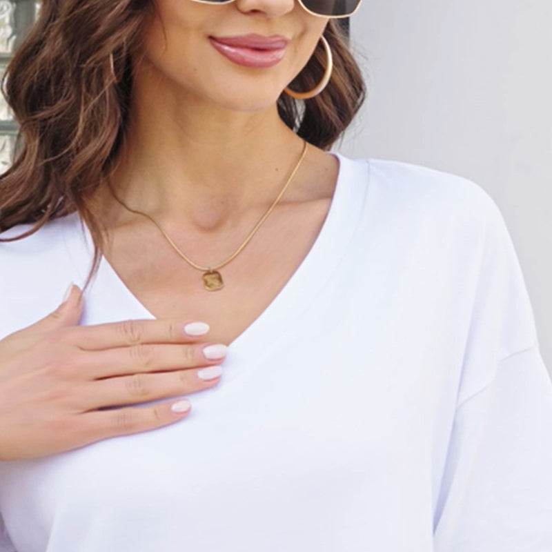 Plain V-neck short sleeve t-shirt for women, versatile for any casual outfit