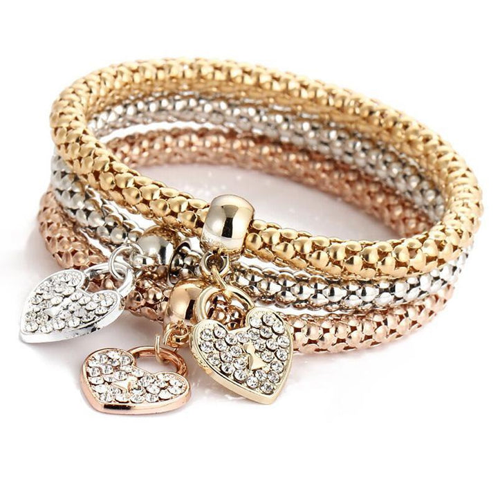 Detailed view of the rhinestone charms on the women's popcorn bracelet set, high-quality jewelry