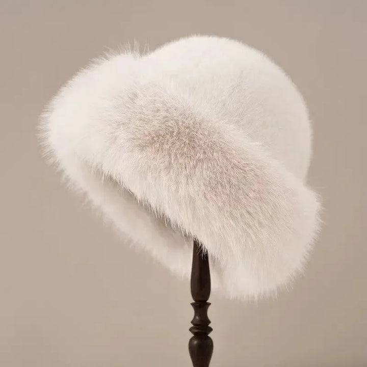 Women's chic spring beret hat in soft fabric, perfect for stylish casual wear & summer fashion accessory.