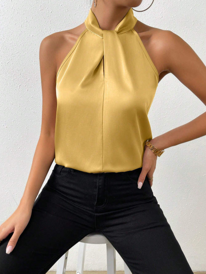 Summer-ready women's top with a unique twist knot neckline.