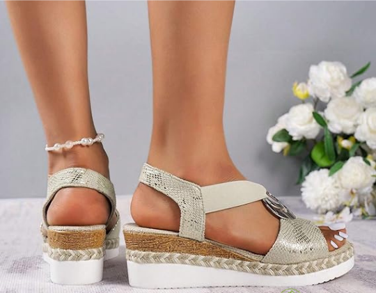 Clarissa women's comfort sandals: orthopedic arch support for all-day relief from foot pain.