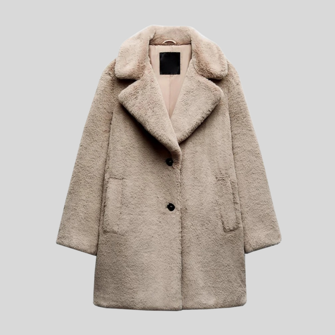 Elegant women's classic teddy coat for everyday wear. Warm & cozy ladies' outerwear, perfect for autumn & winter style.