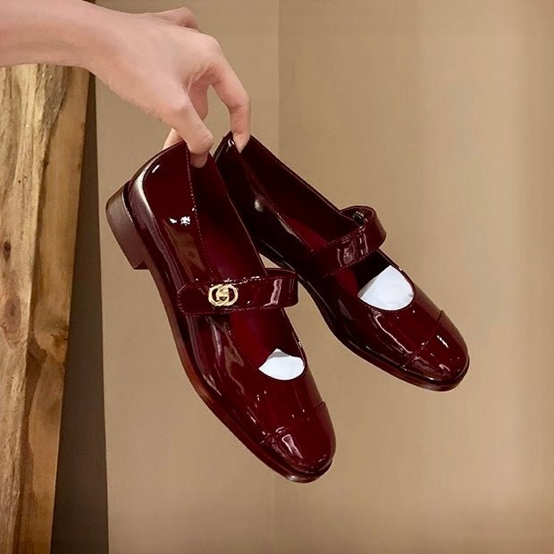 Comfortable women's Mary Jane flats with patent finish, great for walking.