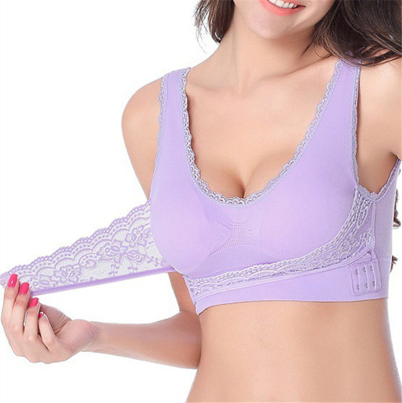 Modern women's comfort bra, wireless & supportive, with intricate lace and side closure.