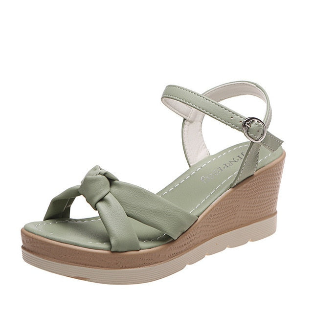 Versatile women's platform wedge sandals for summer, offering comfort and style.