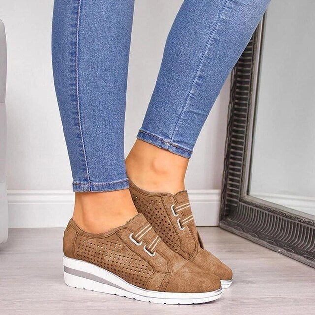 Leandra women's orthopedic fall shoes, offering arch support & comfort for casual wear.