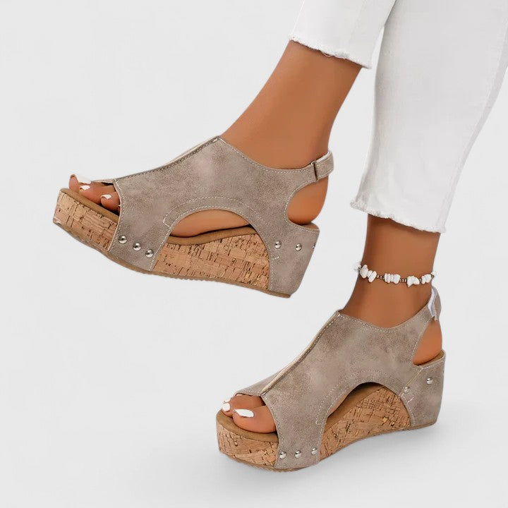 Women's comfortable wedge sandals with arch support, ideal for summer. Stylish & versatile ergonomic footwear for daily wear.