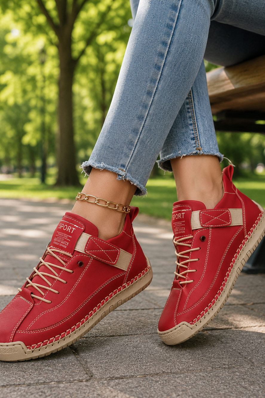 Everyday women's sneakers: lightweight, breathable, and flexible for ultimate comfort.