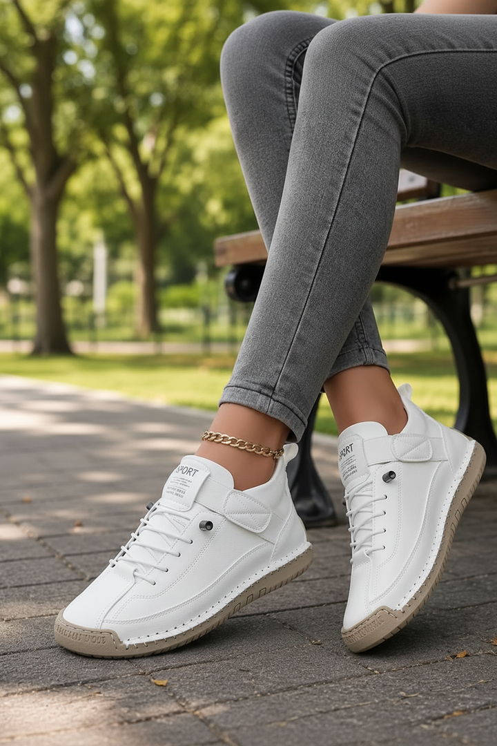 Flexible sole women's sneakers, providing comfortable everyday casual footwear.