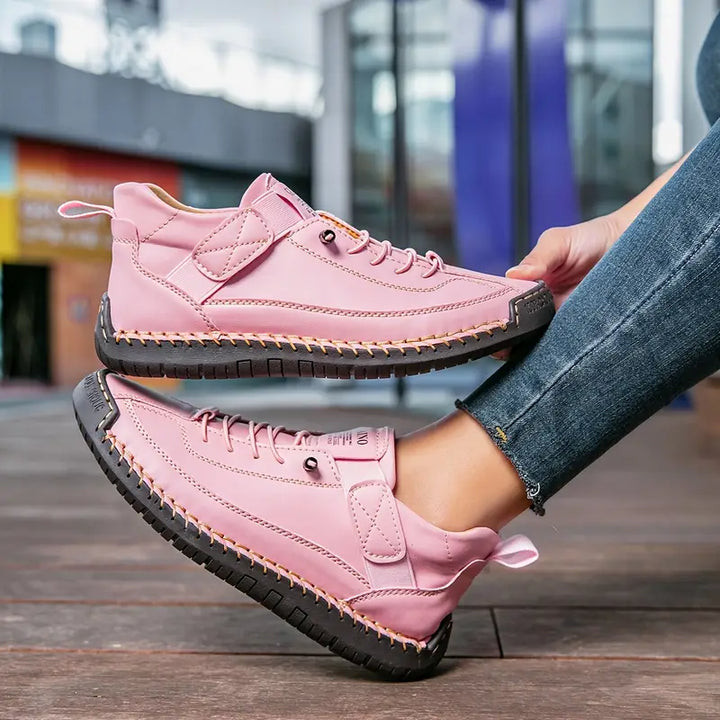 Women's casual lace-up sneakers, designed for ultimate comfort during long walks.