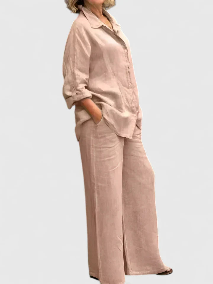 Chic women's comfortable two-piece set, ideal for stylish lounging and versatile casual wear.