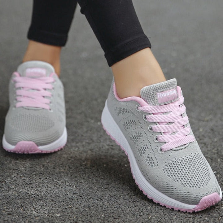 Breathable women's walking shoes with arch support, perfect for everyday comfort.