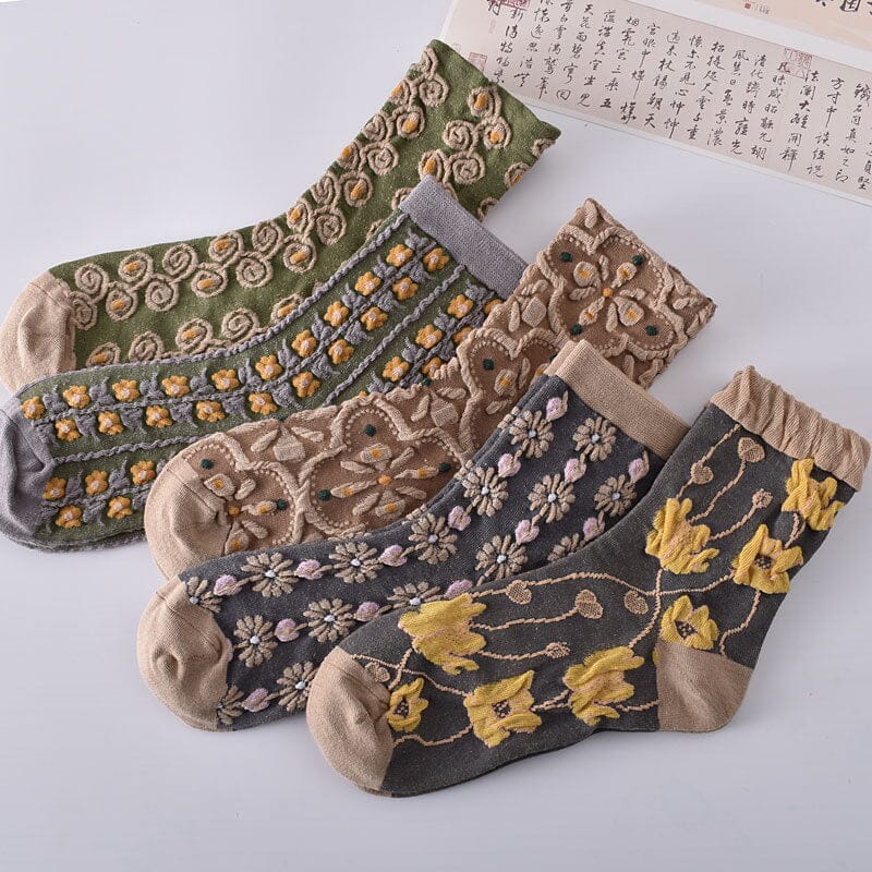 Texture close-up of women's pure cotton socks, displaying the quality and delicate floral embroidery