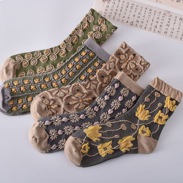 Texture close-up of women's pure cotton socks, displaying the quality and delicate floral embroidery