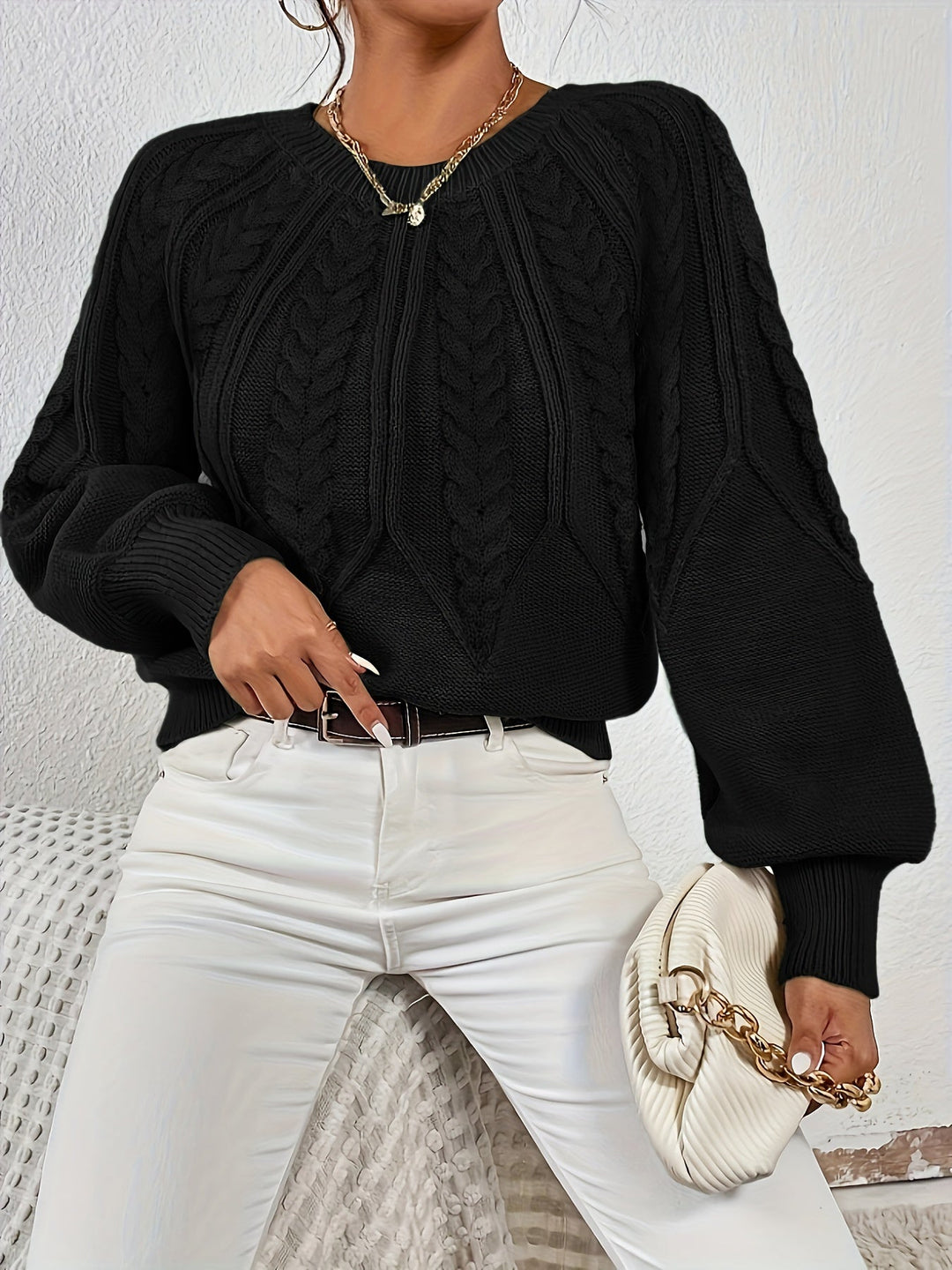 Women's fall winter cable knit sweater, relaxed fit, a blend of style & warmth.