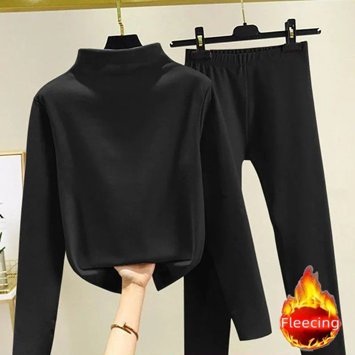 Matching fleece trousers for women from the cozy two-piece set, ideal for loungewear and casual winter outfits.