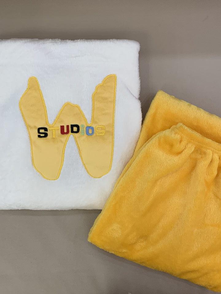 Comfortable women's embroidered fleece sleepwear set, ideal for warm autumn & winter nights & relaxing at home.