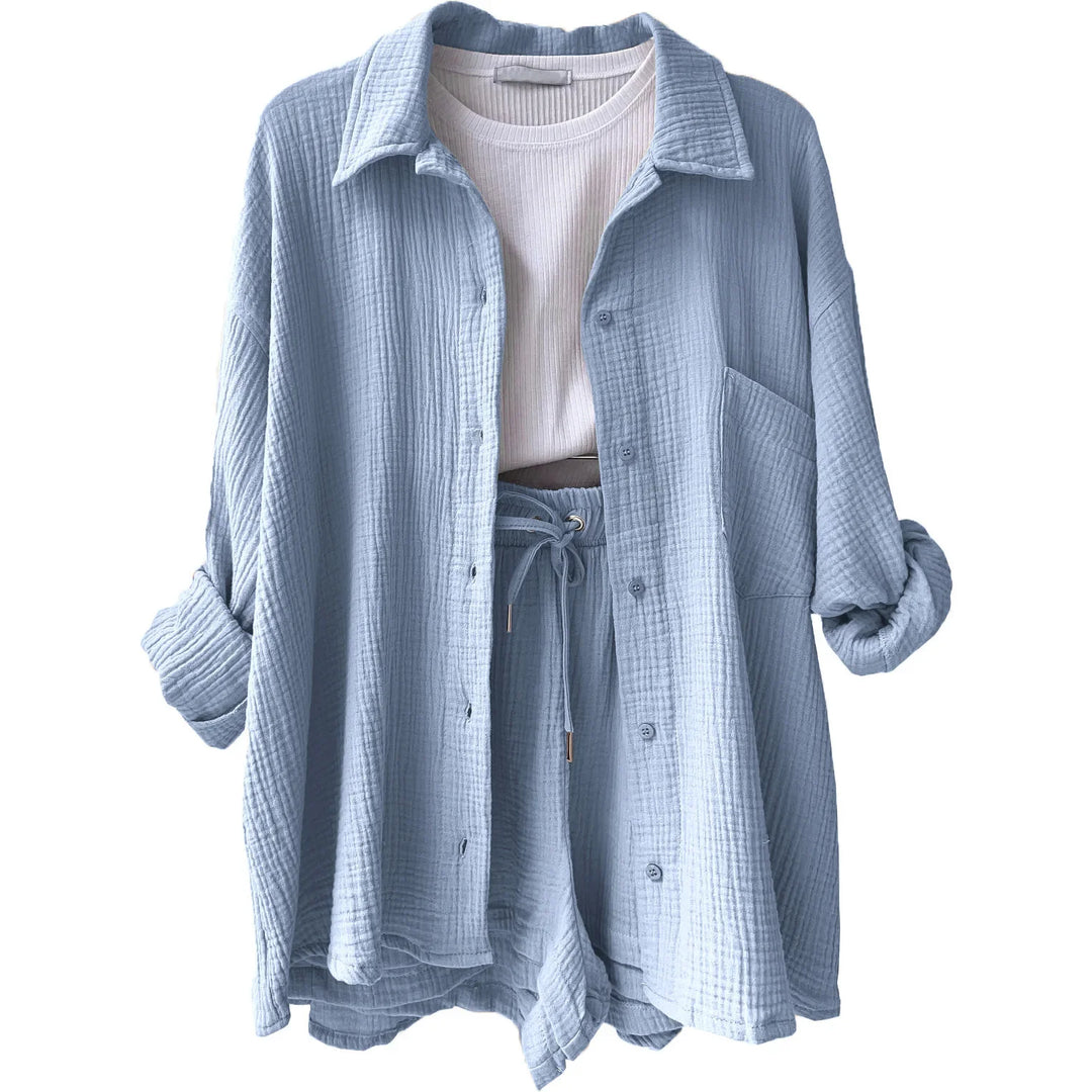 Relaxed fit crinkle lounge set for women in charcoal gray, a versatile choice for everyday comfort.