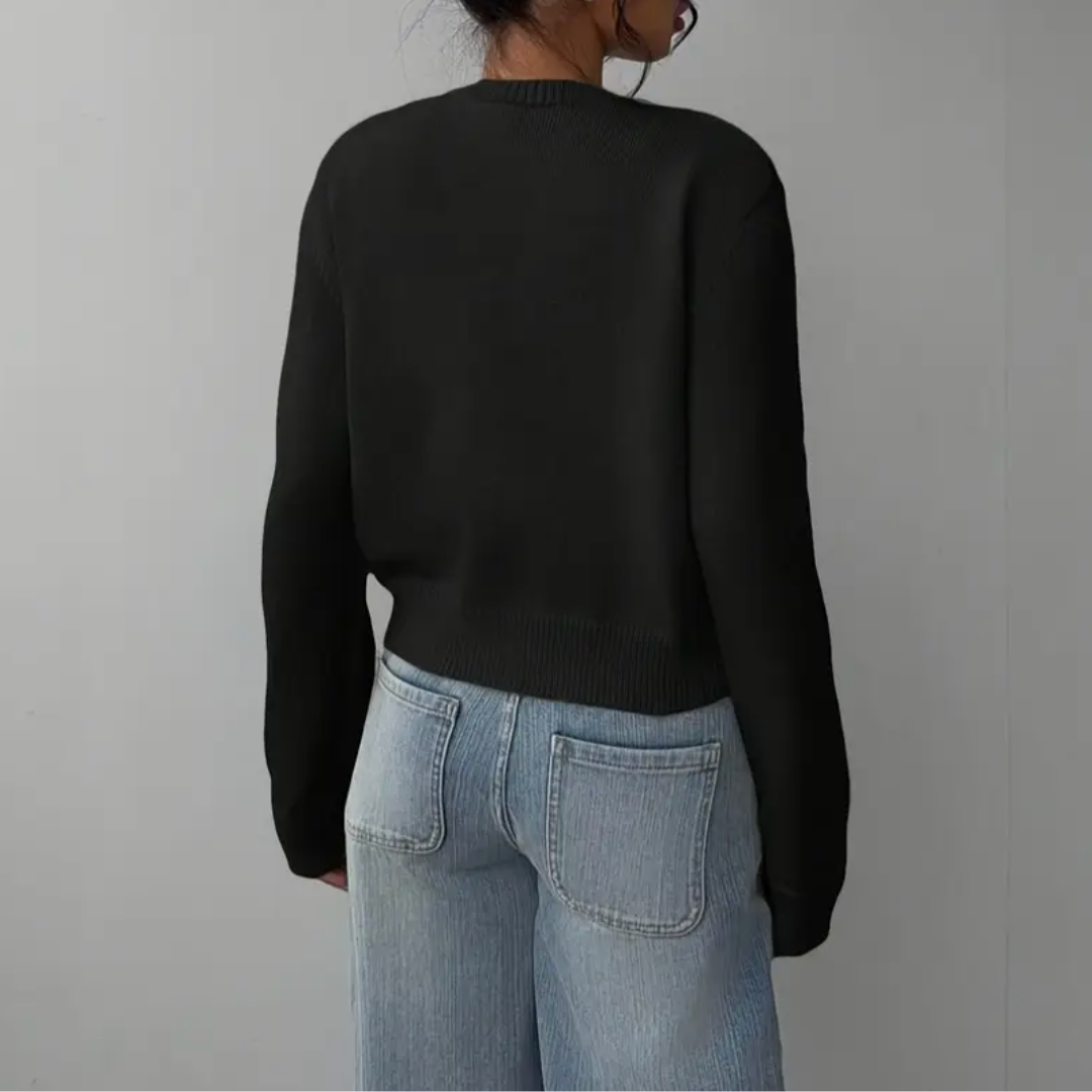 Folded cropped button cardigan, ready for wear in spring and summer