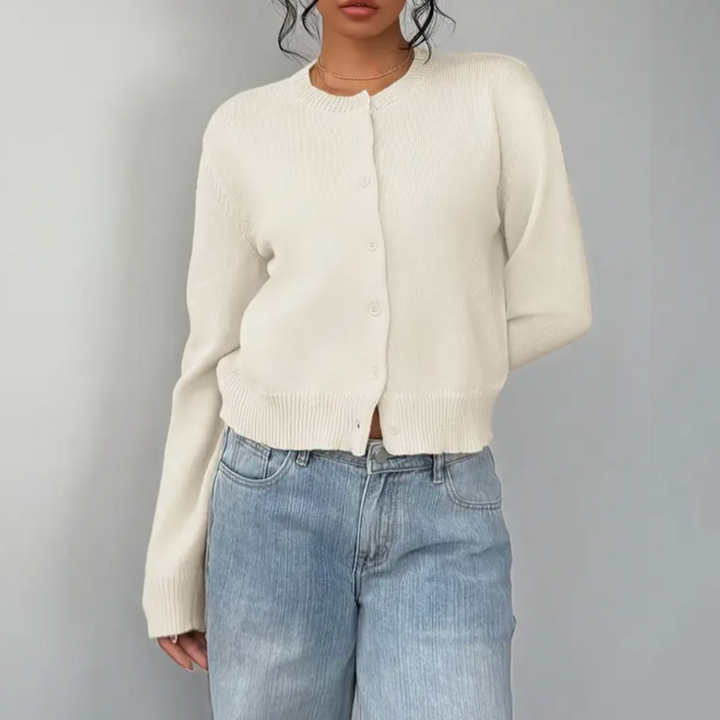 Stylish women's cropped cardigan with buttons, perfect spring/summer knitwear