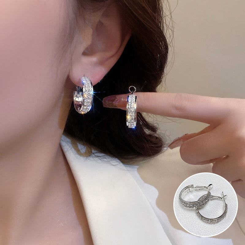 Small hoop earrings for women, glittering with rhinestones, versatile and fashionable jewelry
