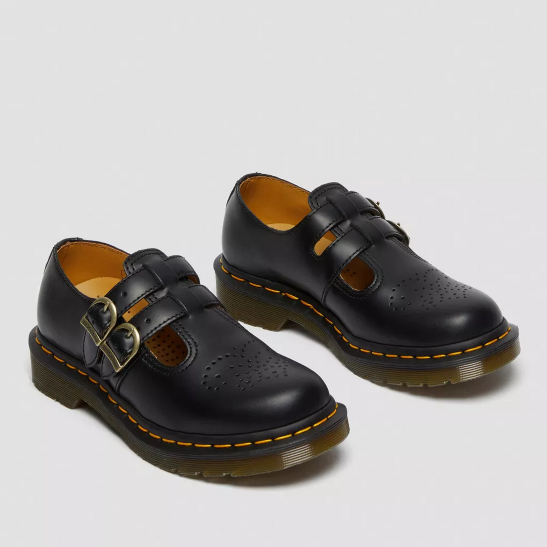Comfortable women's Mary Jane flats with double buckles, ideal for versatile casual wear.