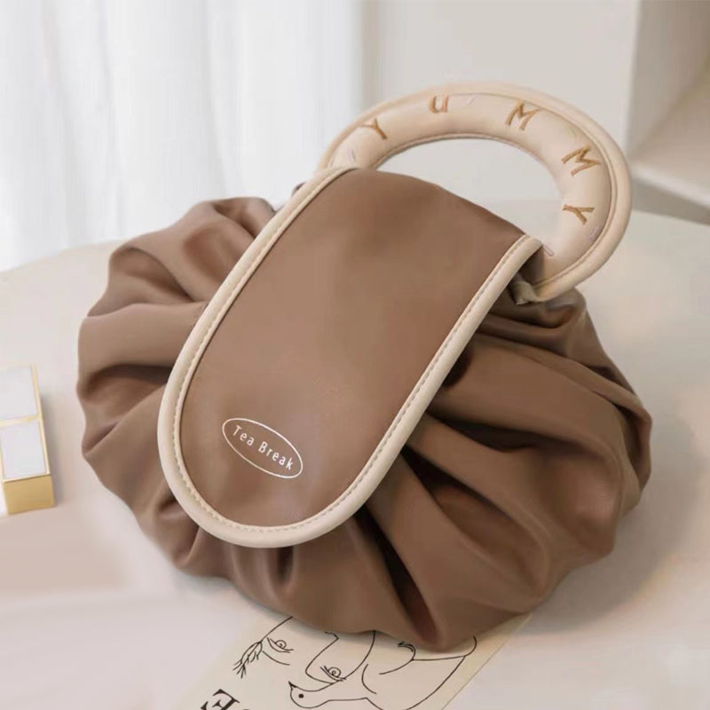 Versatile women's drawstring travel organizer, ideal for toiletries and cosmetics