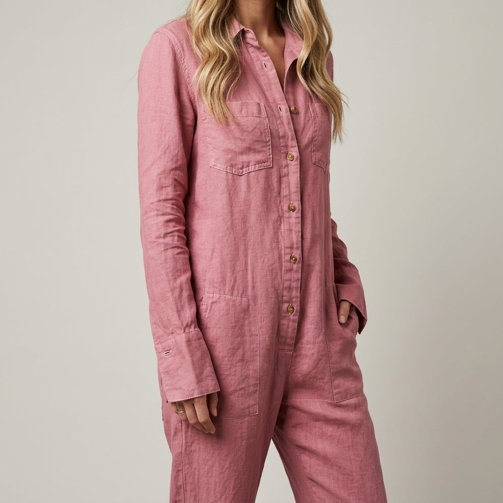 Chic women's one-piece jumpsuit, relaxed fit for ultimate comfort & effortless style.