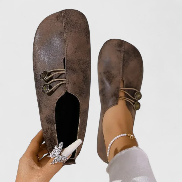 Versatile women's elegant foldable loafers with elastic closure, great for travel & everyday casual style.