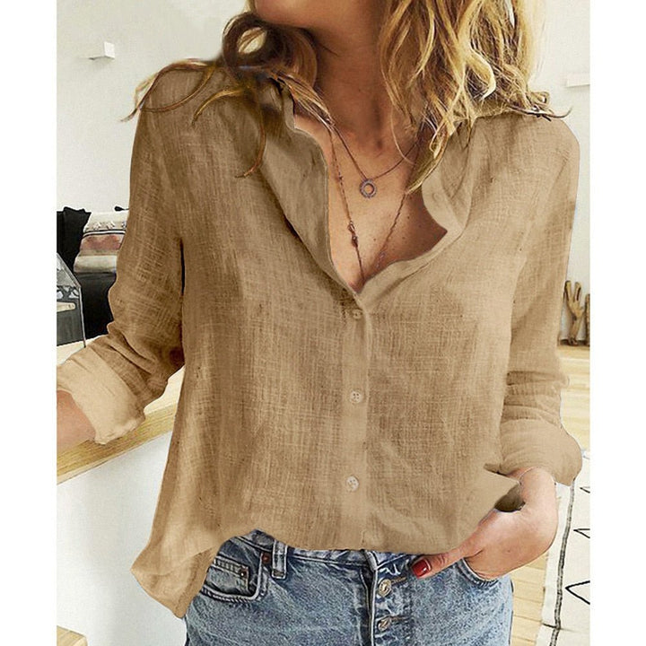 Stylish women's comfortable long-sleeve blouse, an elegant top for versatile daily wear.