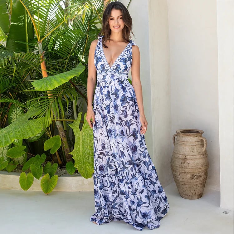 Elegant women's two-piece swimsuit with a skirt, perfect for sophisticated beachwear.