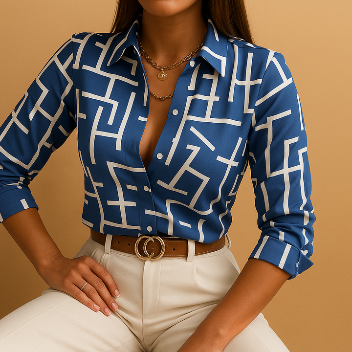 Women's expressive printed blouse, elegant & comfortable for effortless style.
