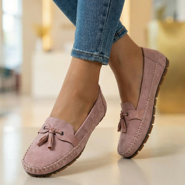Premium memory foam women's loafers, extra wide for a perfect, comfortable fit.