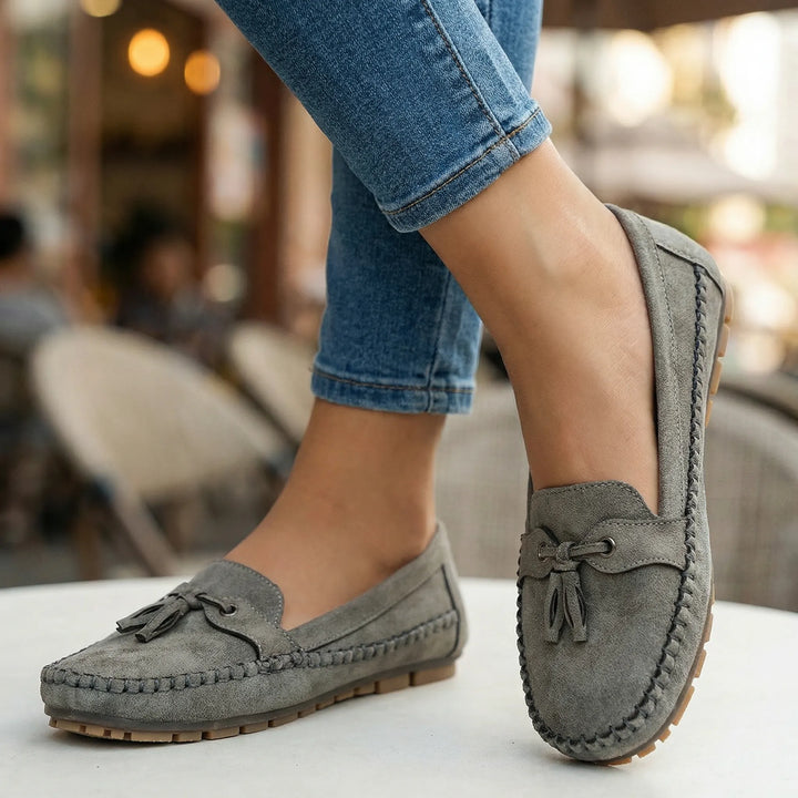 Effortless slip-on extra wide women's loafers, soft memory foam for daily comfort.